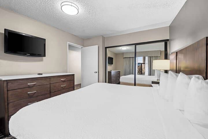 Room 19 of 35