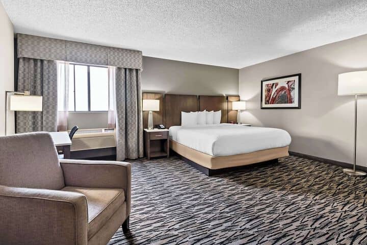 Room 21 of 35